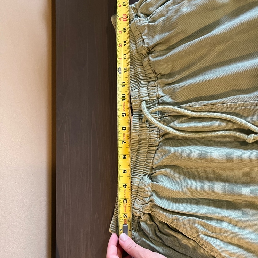 Elizabeth And James Cargo Jogger Pants - Picture 6 of 7